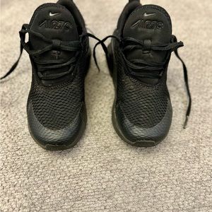 Air Max 270.  Little kids.
